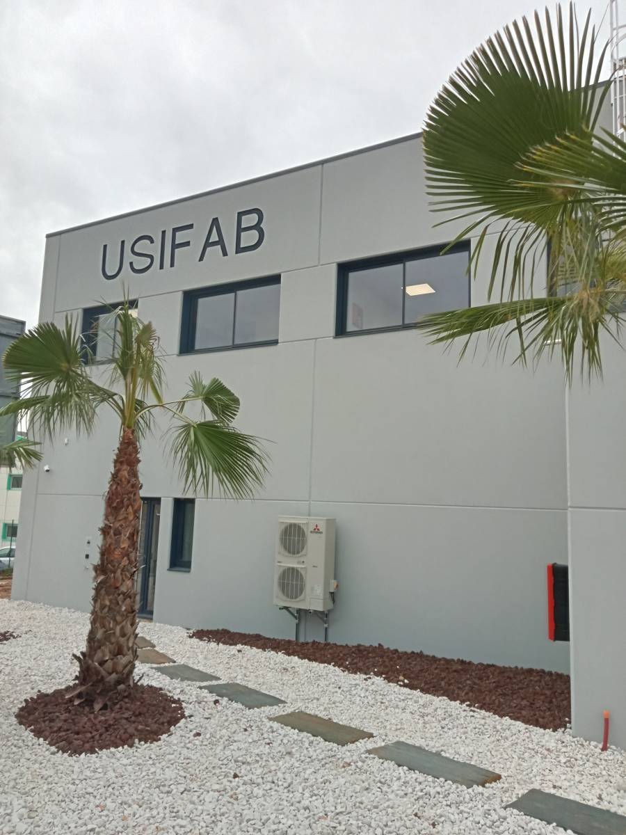 FABRICATION MENUISERIES ALUMINIUM POUR LES PROFESSIONNELS DE LA RENOVATION DANS LE VAR